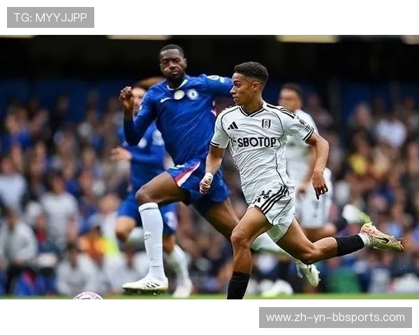 英超富咸足球队主教练的执教风格与发展方向